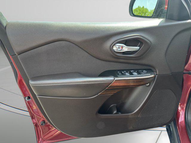 used 2014 Jeep Cherokee car, priced at $11,995