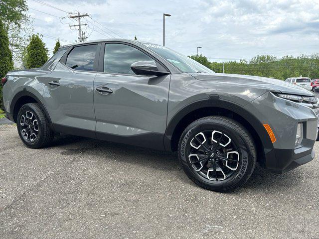 used 2022 Hyundai Santa Cruz car, priced at $24,900