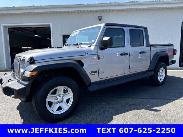 used 2020 Jeep Gladiator car, priced at $26,500