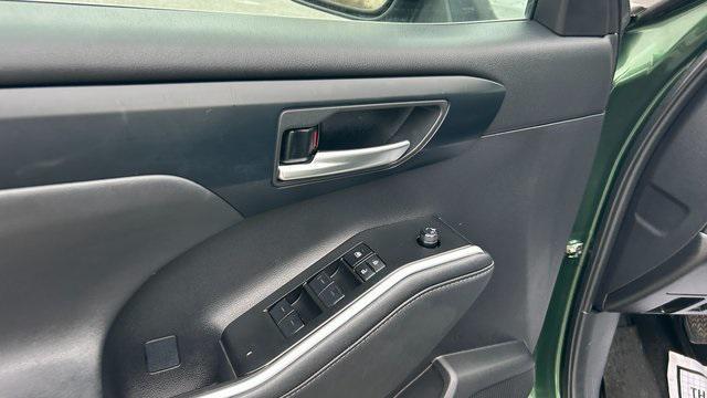 used 2023 Toyota Highlander car, priced at $37,000