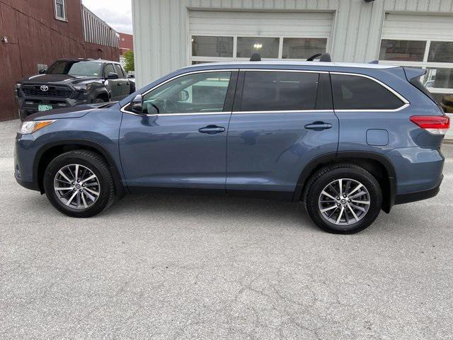 used 2019 Toyota Highlander car, priced at $26,350