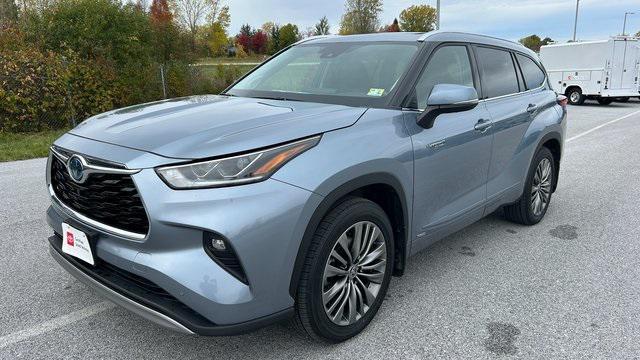 used 2021 Toyota Highlander Hybrid car, priced at $39,800