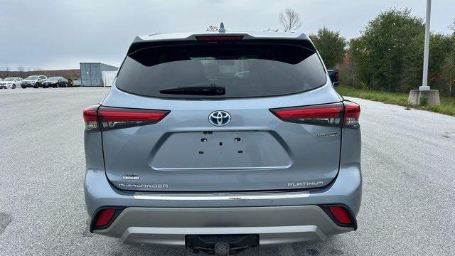 used 2021 Toyota Highlander Hybrid car, priced at $39,800