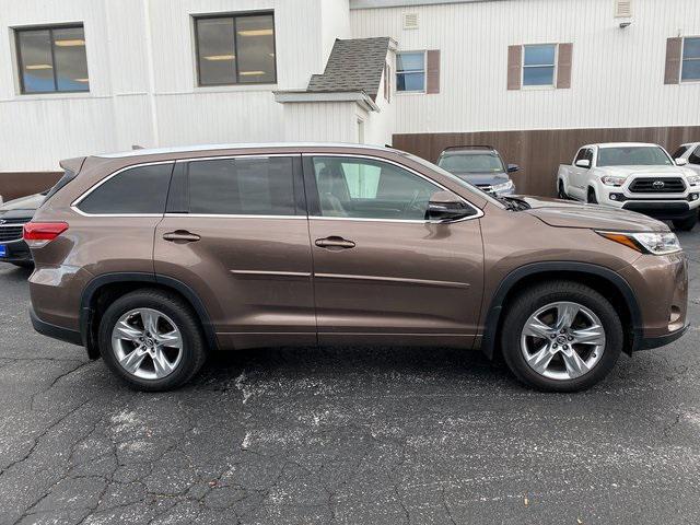 used 2017 Toyota Highlander car, priced at $18,781