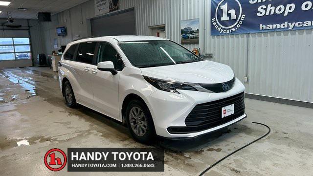 used 2024 Toyota Sienna car, priced at $43,898