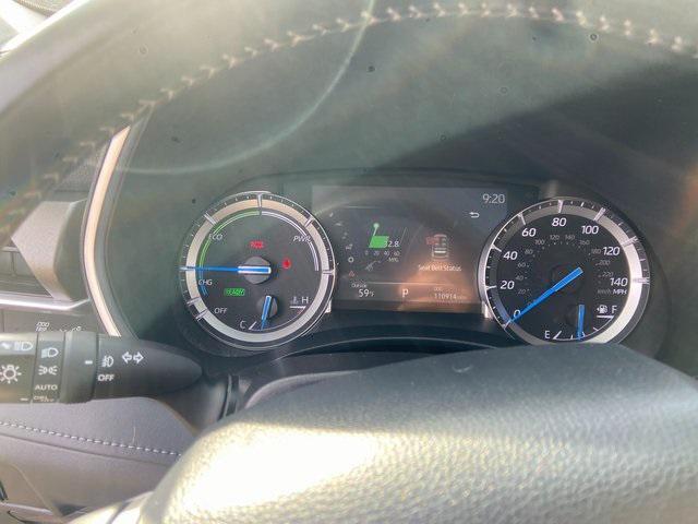 used 2022 Toyota Highlander Hybrid car, priced at $31,900