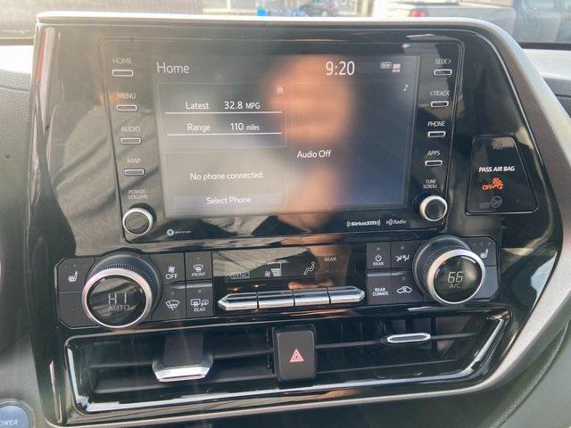 used 2022 Toyota Highlander Hybrid car, priced at $31,900