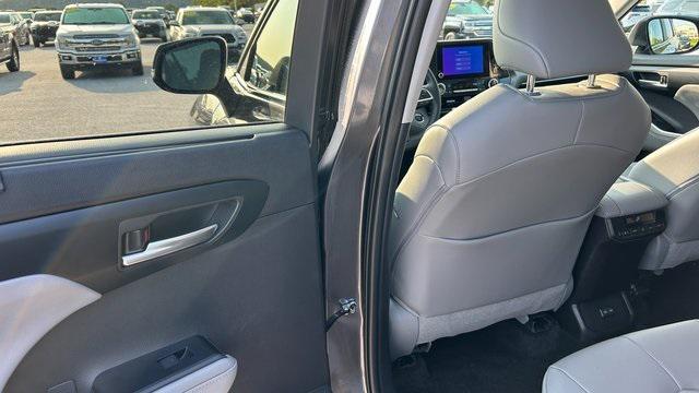 used 2025 Toyota Highlander car, priced at $45,200
