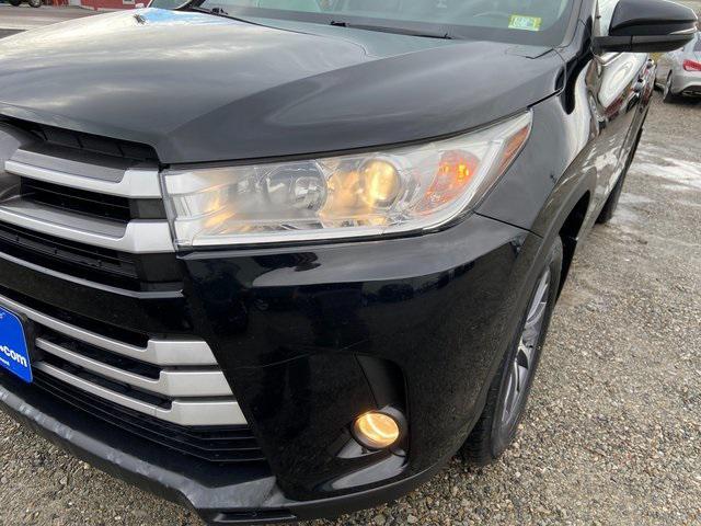 used 2017 Toyota Highlander car, priced at $21,739