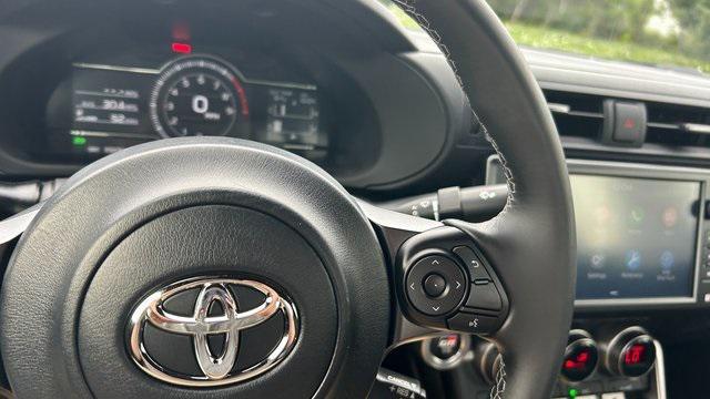 used 2023 Toyota GR86 car, priced at $28,900