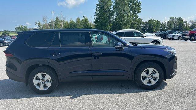 new 2025 Toyota Highlander car, priced at $44,747