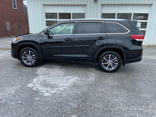 used 2018 Toyota Highlander car, priced at $25,400