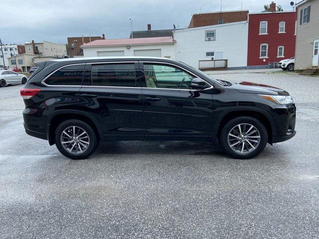 used 2018 Toyota Highlander car, priced at $25,400