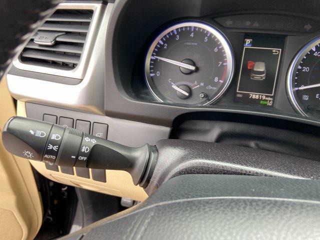 used 2018 Toyota Highlander car, priced at $25,400