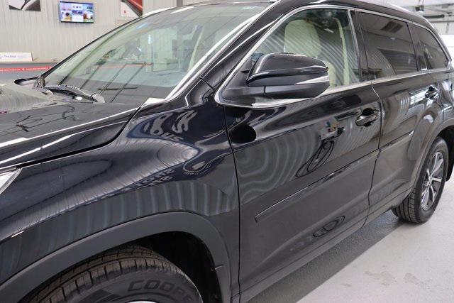 used 2018 Toyota Highlander car, priced at $25,400