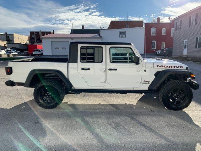 used 2023 Jeep Gladiator car, priced at $43,400