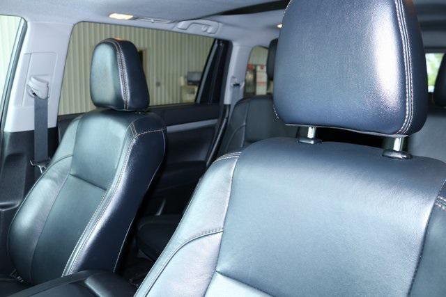 used 2017 Toyota Highlander car, priced at $17,404