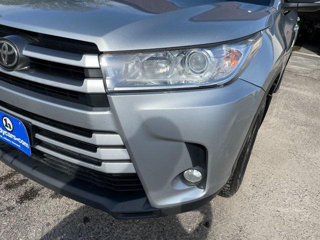 used 2017 Toyota Highlander car, priced at $17,404
