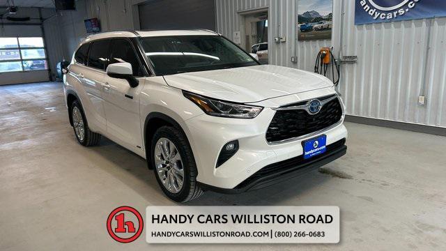 used 2021 Toyota Highlander Hybrid car, priced at $37,200