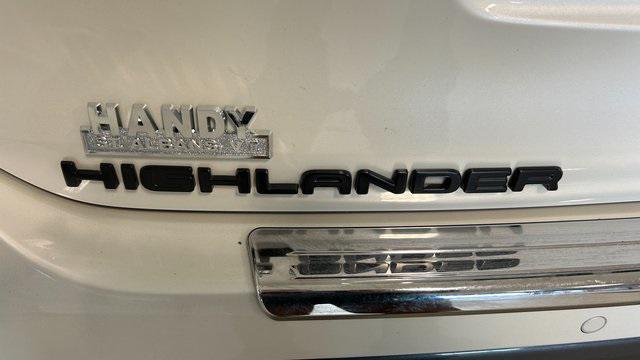 used 2021 Toyota Highlander Hybrid car, priced at $37,500