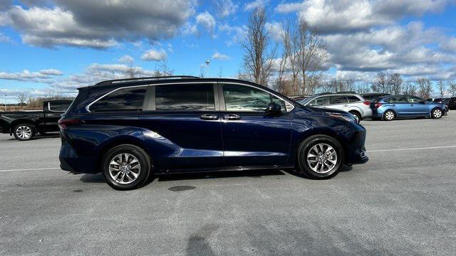 used 2023 Toyota Sienna car, priced at $43,887