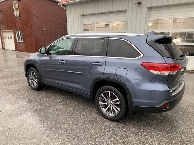 used 2018 Toyota Highlander car, priced at $22,300