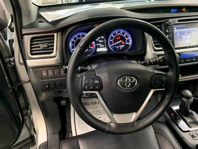 used 2019 Toyota Highlander car, priced at $26,700