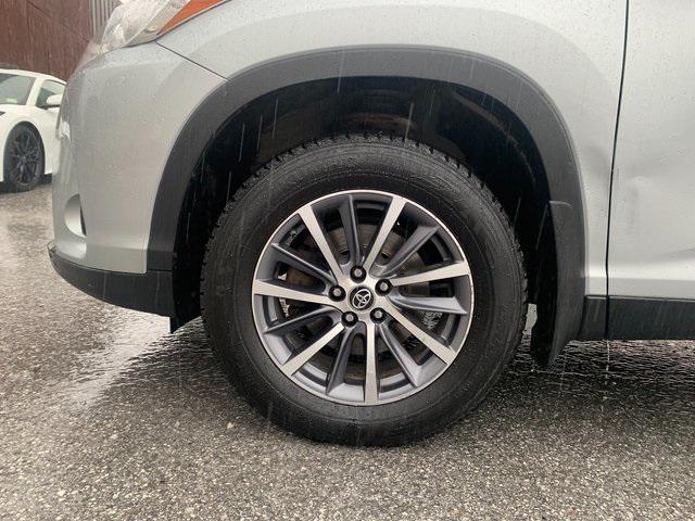 used 2019 Toyota Highlander car, priced at $26,700