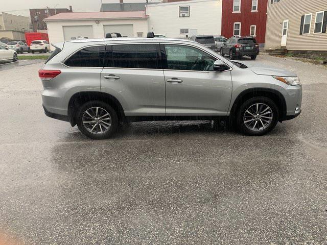 used 2019 Toyota Highlander car, priced at $26,700