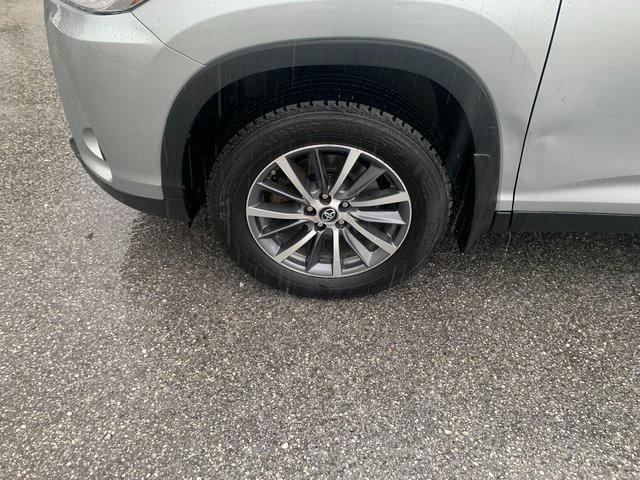 used 2019 Toyota Highlander car, priced at $26,700