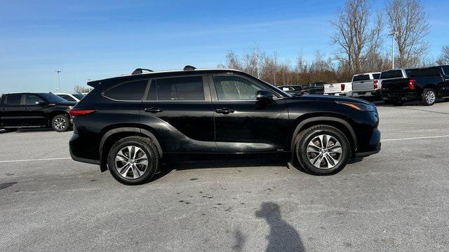 used 2023 Toyota Highlander Hybrid car, priced at $43,933