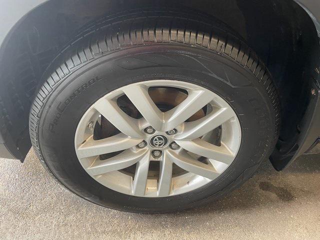used 2016 Toyota Highlander car, priced at $18,200