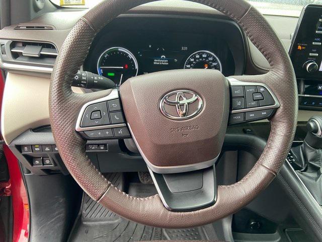 used 2022 Toyota Sienna car, priced at $51,700