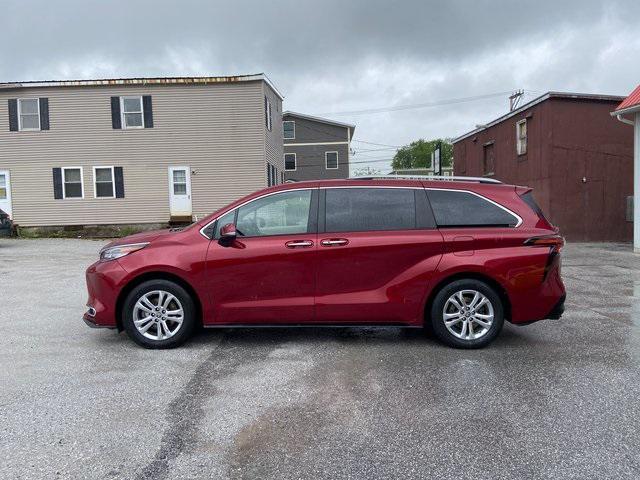 used 2022 Toyota Sienna car, priced at $51,700