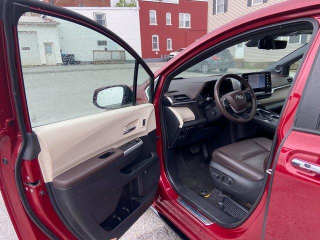 used 2022 Toyota Sienna car, priced at $51,700