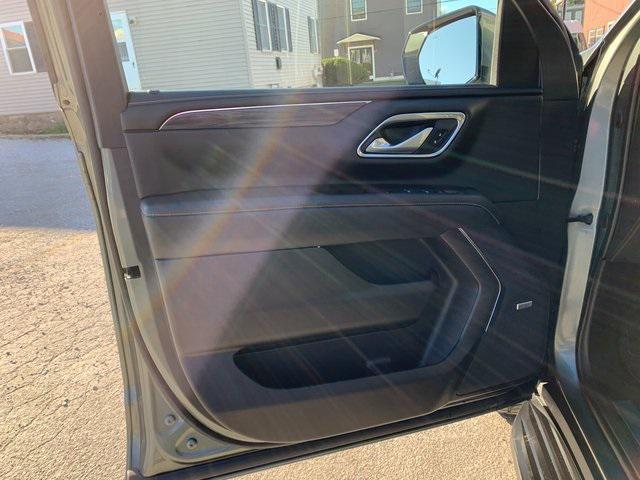 used 2023 GMC Yukon XL car, priced at $49,995