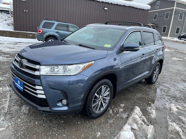 used 2018 Toyota Highlander car, priced at $22,300