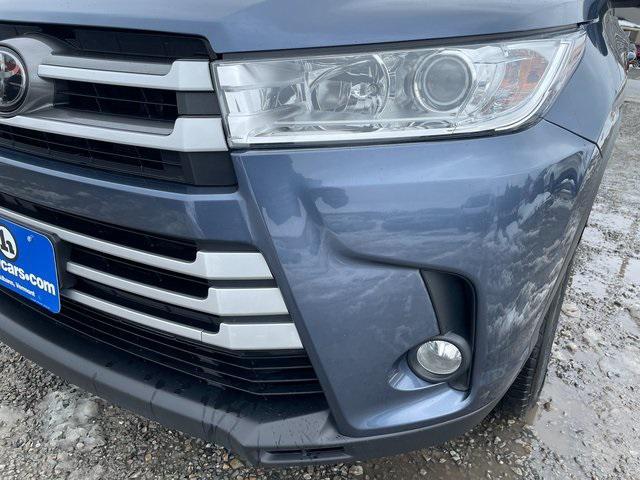 used 2018 Toyota Highlander car, priced at $22,300