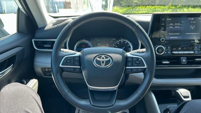 used 2022 Toyota Highlander Hybrid car, priced at $42,000