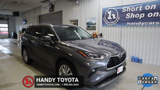 used 2022 Toyota Highlander car, priced at $42,795