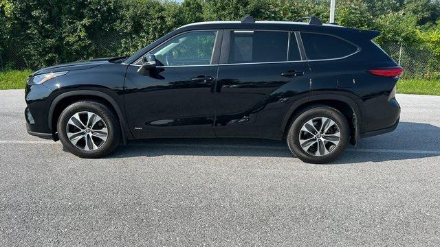 used 2023 Toyota Highlander Hybrid car, priced at $41,700