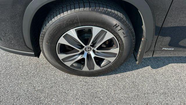 used 2023 Toyota Highlander Hybrid car, priced at $41,700