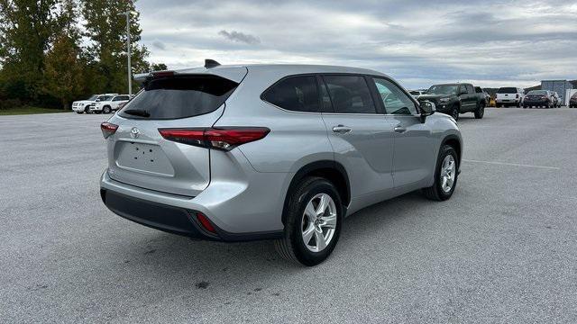 used 2023 Toyota Highlander car, priced at $33,000