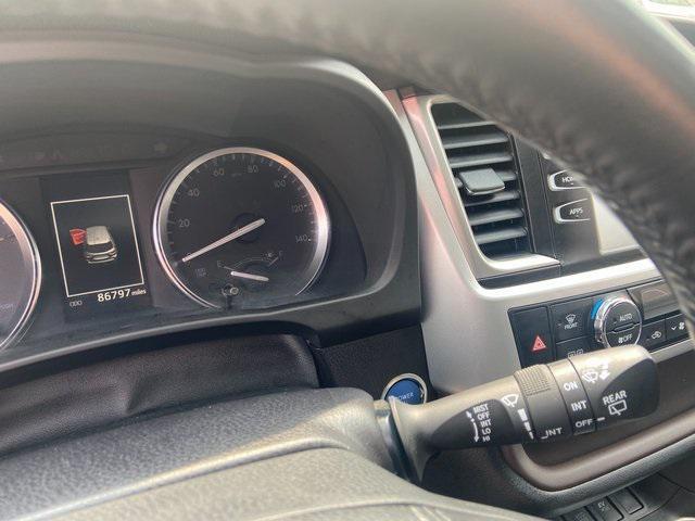 used 2018 Toyota Highlander Hybrid car, priced at $26,682