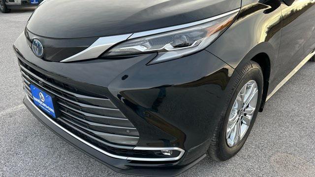 used 2022 Toyota Sienna car, priced at $47,995