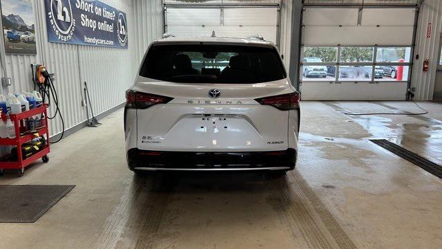 new 2025 Toyota Sienna car, priced at $60,620