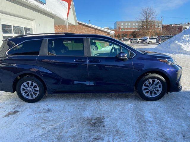 used 2024 Toyota Sienna car, priced at $45,500