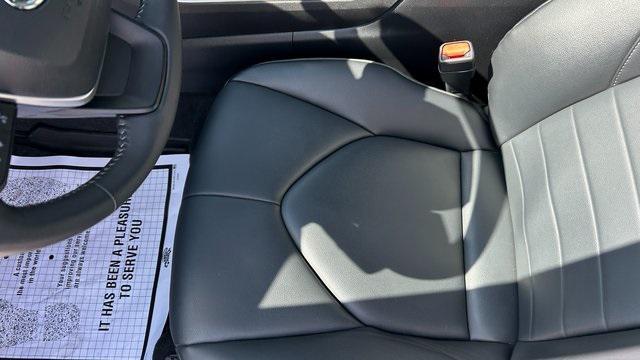 used 2023 Toyota Highlander car, priced at $40,500