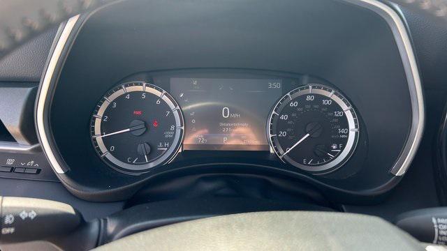 used 2023 Toyota Highlander car, priced at $40,500