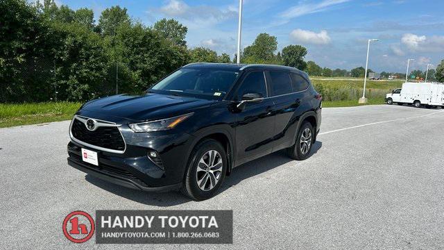 used 2023 Toyota Highlander car, priced at $40,500